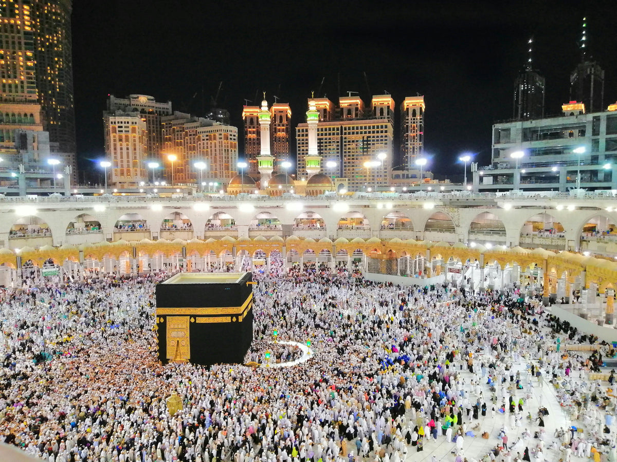 Masjid al-Haram in Makkah at night